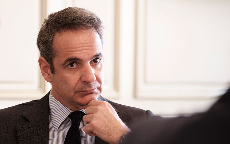 Εκδηλώσεις για τον Κώστα Σημίτη και τη Μαριέττα Γιαννάκου: Η σολομώντεια λύση στο δίλημμα του Μητσοτάκη