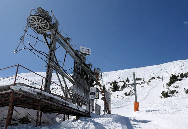 Βουλγαρικά ΜΜΕ: Νεκρός Έλληνας σκιέρ που καταπλακώθηκε από χιονοστιβάδα