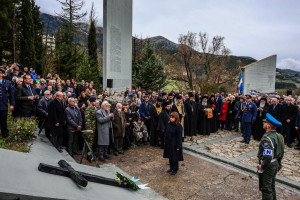 Σακελλαροπούλου από Καλάβρυτα: Δεν λησμονούμε και δεν εφησυχάζουμε
