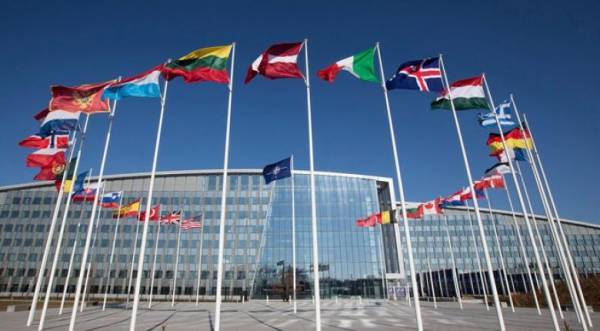 NATO: Αυστηρότερη ασφάλεια των δικτύων 5G λόγω Huawei