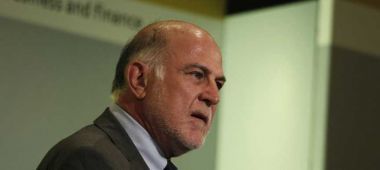 Βερνίκος: Νέα στρατηγική κόντρα στον ιδιότυπο ανταγωνισμό
