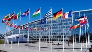 Έρευνα Ευρωβαρόμετρου: Σθεναρή στήριξη των νέων σε μια διευρυμένη ΕΕ
