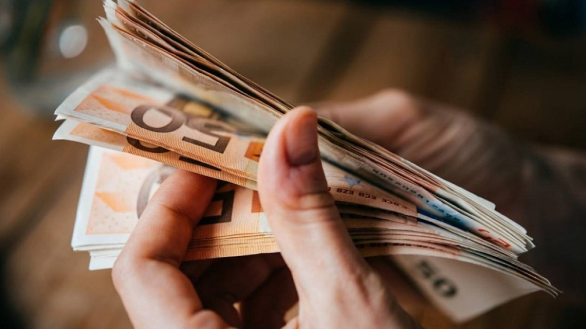 ΕΦΚΑ-ΔΥΠΑ: Πότε καταβάλλονται οι συντάξεις και τα επιδόματα Μαρτίου
