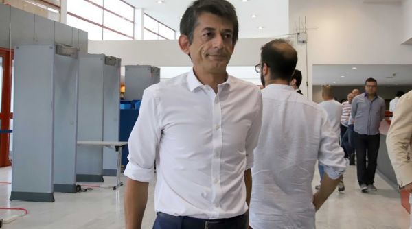 Ενθουσιασμός Καρανίκα για τη νομιμοποίηση της φαρμακευτικής κάνναβης