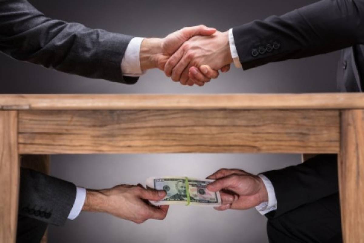 ΔΝΤ: $1 τρισ. η «ζημιά» της διαφθοράς στην παγκόσμια οικονομία