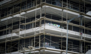 ΕΛΣΤΑΤ: Ετήσια πτώση 0,8% στις οικοδομικές άδειες τον Μάιο