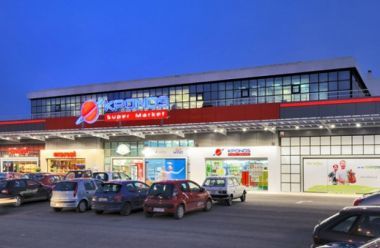 Στα χέρια της Μαρινόπουλος Α.Ε. περνούν τα 18 καταστήματα της «ΚΡΟΝΟΣ»