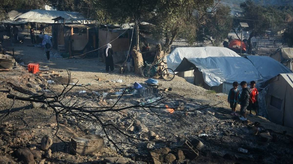 Λέσβος: Αναλαμβάνει δράση για το μεταναστευτικό η Κομισιόν