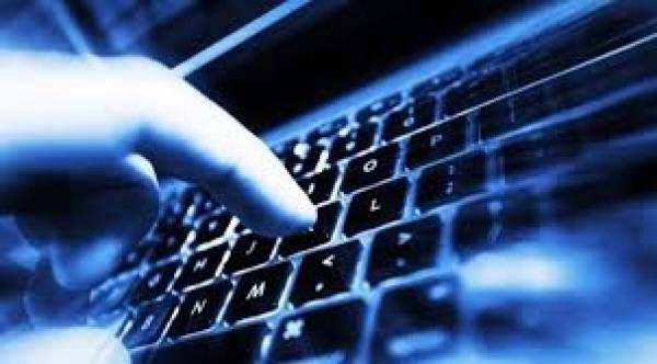 Στο «φως» διεθνής ηλεκτρονική απάτη στις αερομεταφορές - 79 συλλήψεις