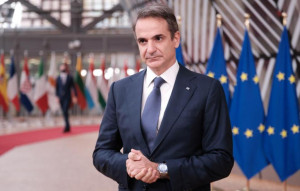 Μητσοτάκης από Βρυξέλλες: Θα πετύχουμε την επενδυτική βαθμίδα το 2023