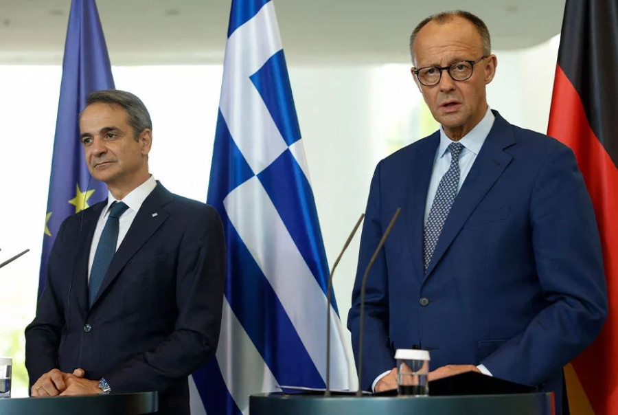 Ο… «ασκούμενος καγκελάριος» και η γκάφα για την εξαήμερη εργασία στην Ελλάδα