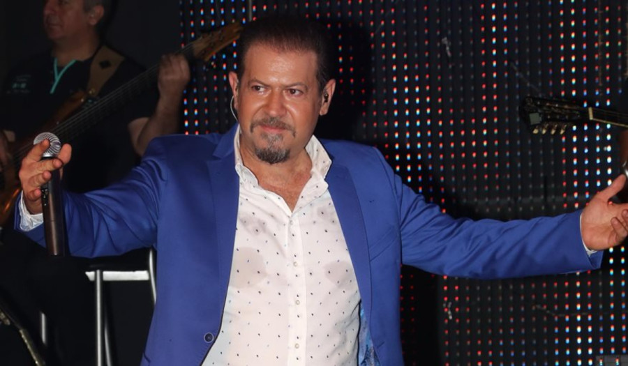 Έφυγε από τη ζωή ο τραγουδιστής Χάρης Κωστόπουλος