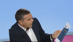Μας... τάραξε στη σεμνότητα και ταπεινότητα ο Τσίπρας