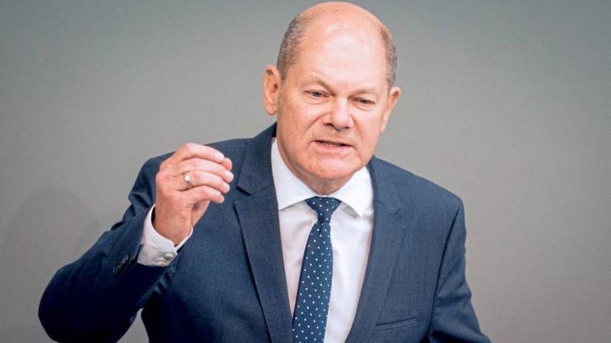 Σολτς: «Ναι» σε βοήθεια από ευρωπαϊκό προϋπολογισμό- «Όχι» στα κορονο-ομόλογα