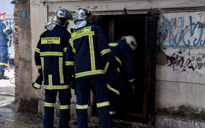 Υπό έλεγχο η πυρκαγιά σε εγκαταλελειμμένο κτίριο στην 3η Σεπτεμβρίου