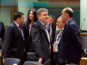 Διαπραγμάτευση: Εφιάλτης «Brussels Group» με στενό μαρκάρισμα εκτός έδρας