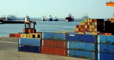 Πειραιάς: Διαβεβαιώσεις και... επιφυλάξεις μετά τον «πόλεμο» για τον εφοδιασμό πλοίων