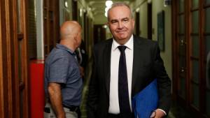 Παπαθανάσης: Επενδυτικός κολοσσός των ΗΠΑ ενδιαφέρεται να επενδύσει στην Ελλάδα