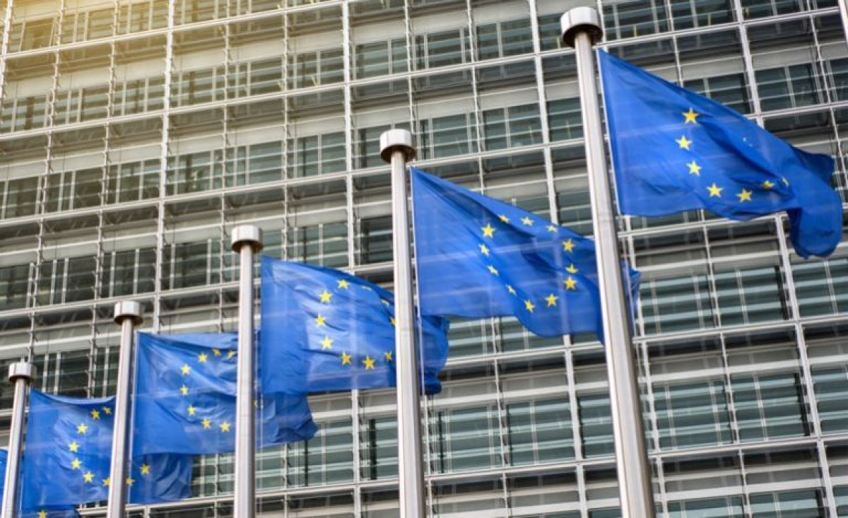 Κομισιόν: Σχέδιο δράσης για επέκταση των δικτύων ηλεκτρικής ενέργειας