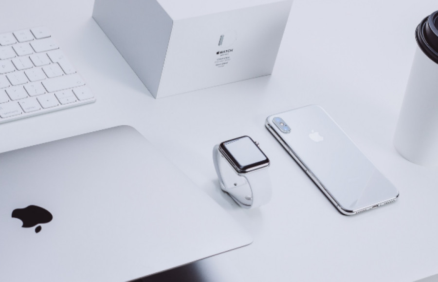 Τραμπ-Apple: Δασμοί 25% σε προϊόντα που παράγονται εκτός ΗΠΑ