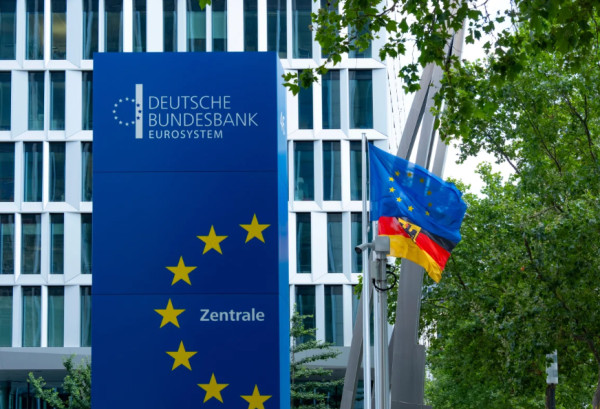 Bundesbank: «Φρένο» στη γερμανική οικονομία το γ’ τρίμηνο – Ανάκαμψη από το τέλος του έτους