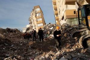 Σμύρνη: Ολοκλήρωση ερευνών για επιζώντες-114 τα θύματα