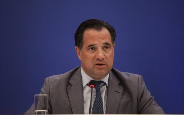 Γεωργιάδης: Εξετάζεται η μείωση του ΦΠΑ σε βασικά προϊόντα