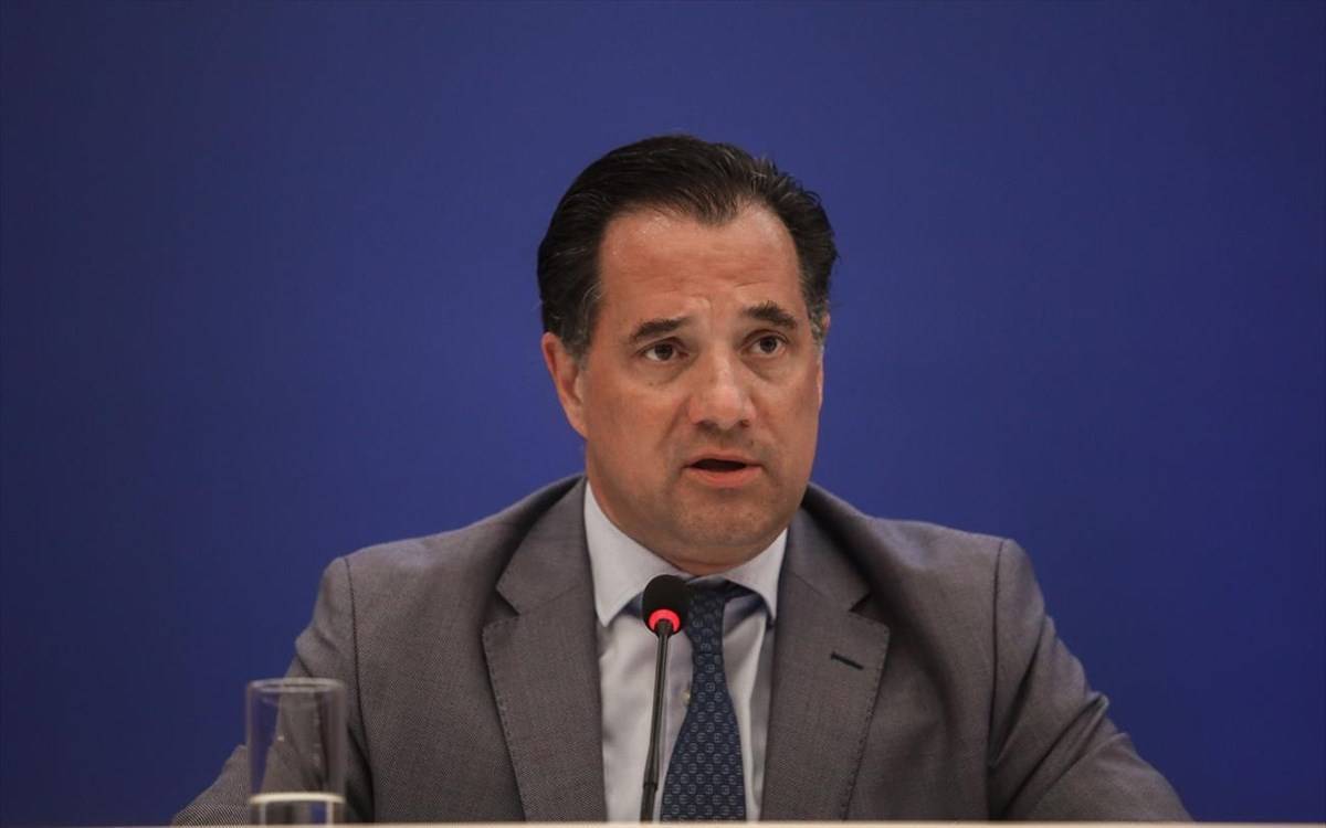 Γεωργιάδης: Εξετάζεται η μείωση του ΦΠΑ σε βασικά προϊόντα