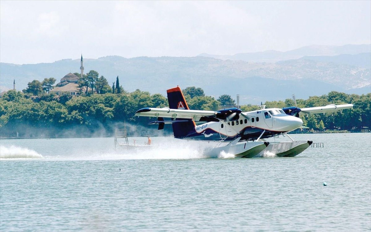 Εγκρίθηκαν υδάτινα πεδία για πτήσεις υδροπλάνων σε Πόρτο Χέλι- Ερμιόνη