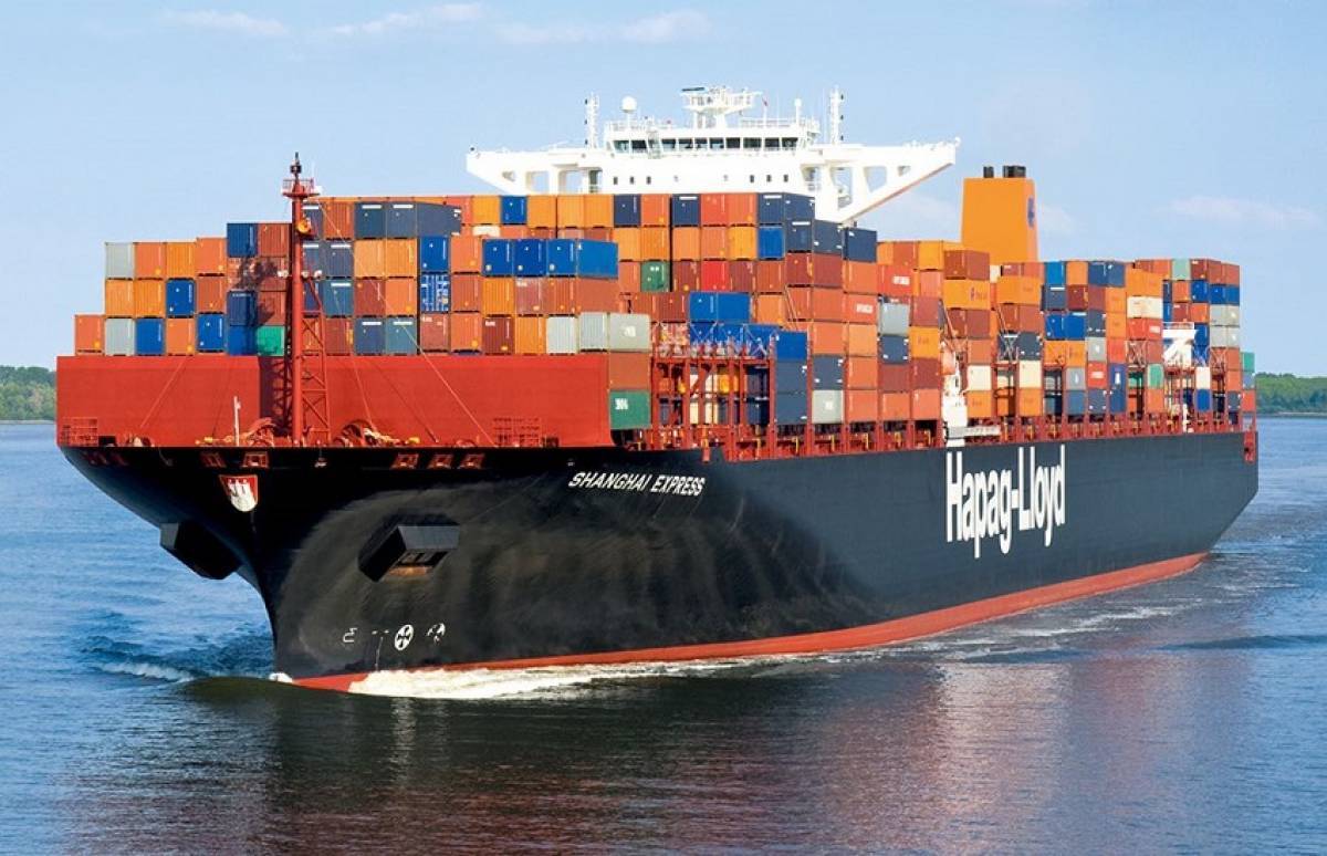 Hapag-Lloyd: Δεν αναμένει χαλάρωση της αγοράς εμπορευματοκιβωτίων πριν το 2022