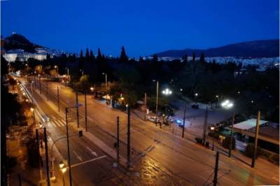 Αssociated Press: H Ελλάδα πήρε εγκαίρως τα απαραίτητα μέτρα (φωτογραφίες)