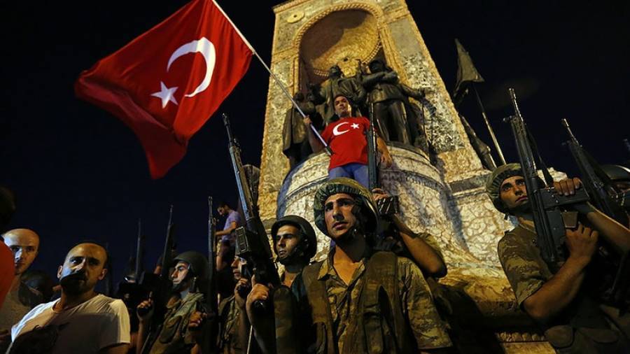 Τουρκία: Συλλήψεις 61 στρατιωτικών για σχέσεις με τον Γκιουλέν