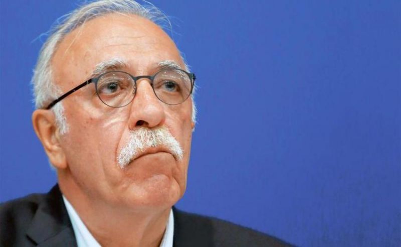 Βίτσας:Όχι στη θεωρία των δύο άκρων, όχι στην εξίσωση ναζισμού-κομμουνισμού