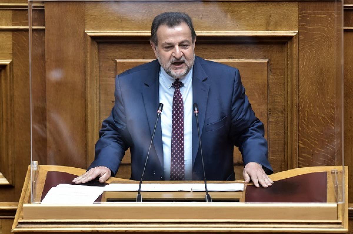 Επίσημα υποψήφιος για πρόεδρος του ΚΙΝΑΛ ο Κεγκέρογλου-Μάζεψε 6.837 υπογραφές