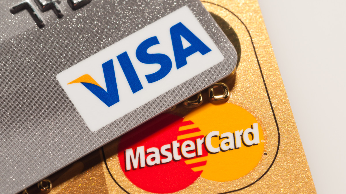ΗΠΑ: Visa και Mastercard συμφωνούν σε μείωση προμηθειών για εμπόρους μετά από 20 χρόνια δικαστικής διαμάχης