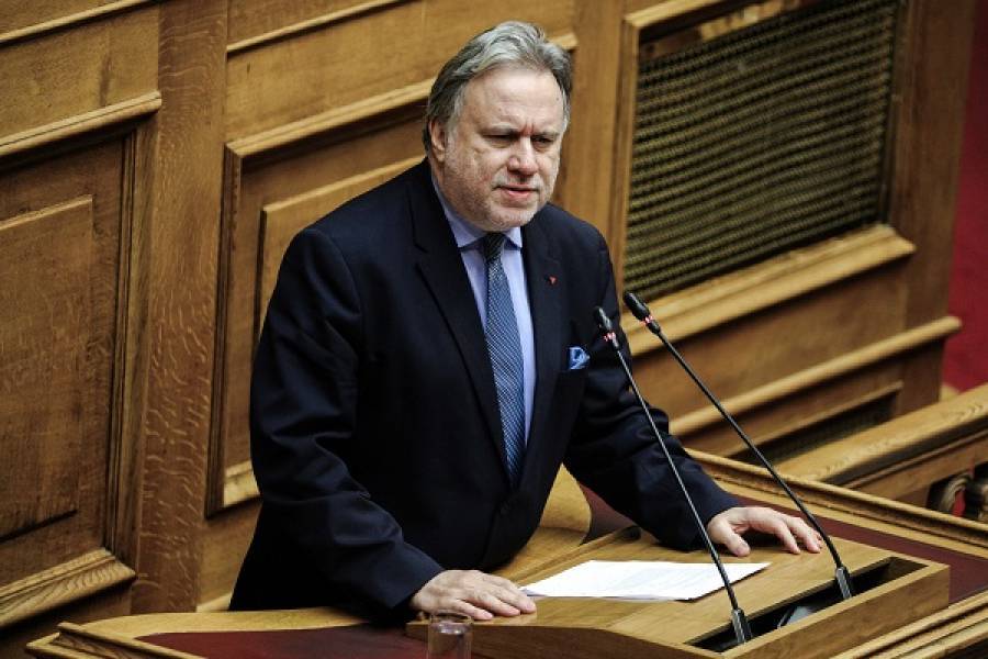 Κατρούγκαλος: Η κυβέρνηση φαίνεται να βρίσκεται σε vertigo