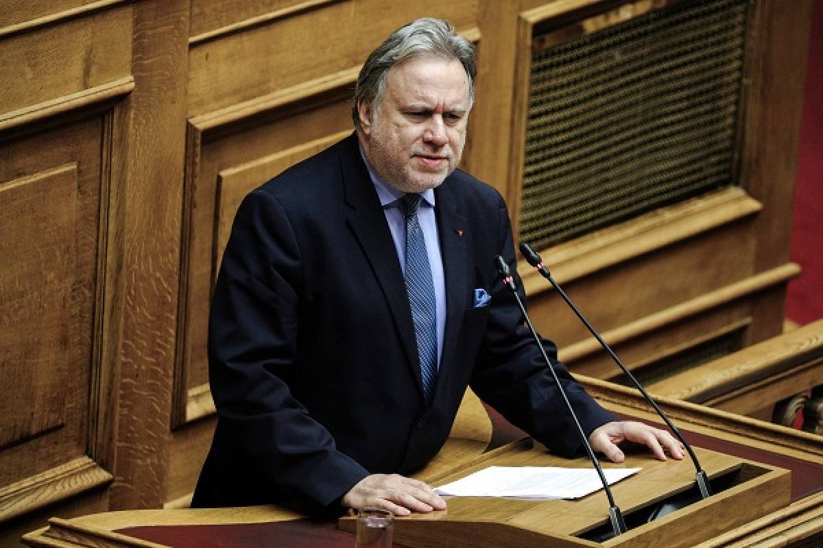 Κατρούγκαλος: Η κυβέρνηση φαίνεται να βρίσκεται σε vertigo