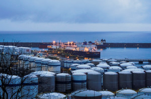 LNG: Ο ανταγωνισμός Ευρώπης - Ασίας απειλεί να εκτοξεύσει τις τιμές στα 117 δολάρια ανά μεγαβατώρα
