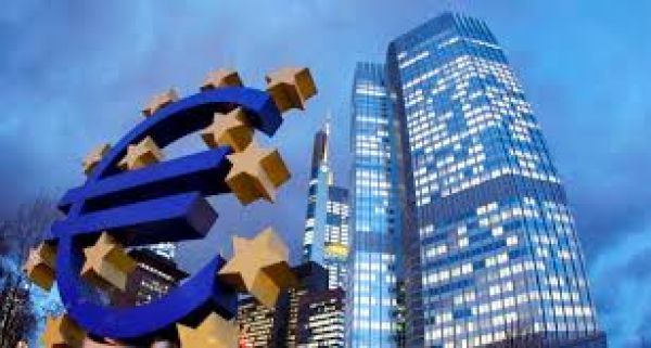 Reuters: Δάνειο 1 δισ.ευρώ σε δύο τράπεζες από την ΕΚΤ