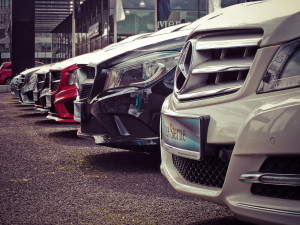 Αύξηση 5,9% στις πωλήσεις αυτοκινήτων στην Ευρώπη τον Ιούλιο – Στροφή στα ηλεκτρικά, πίεση για Tesla