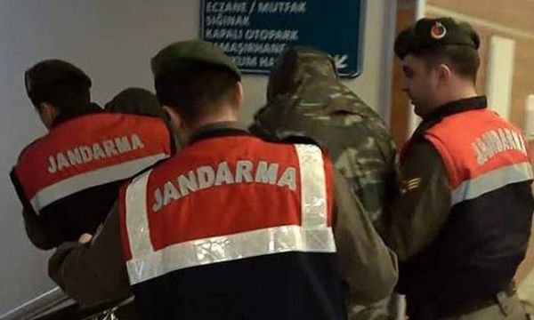 Τουρκικά ΜΜΕ: Βρέθηκαν στρατιωτικά σχεδιαγράμματα στα κινητά των Ελλήνων στρατιωτικών