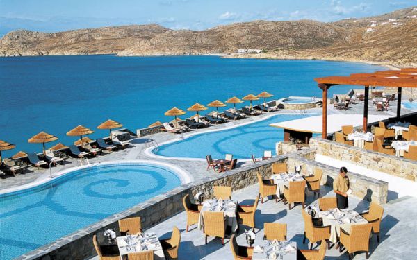 Ολική ανακαίνιση των Myconian Imperial Resort και Myconian Royal Resort