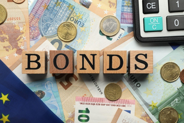 Τα ομόλογα δοκιμάζουν τις αγορές – Κινδυνεύουν οι ευρωπαϊκές τράπεζες;