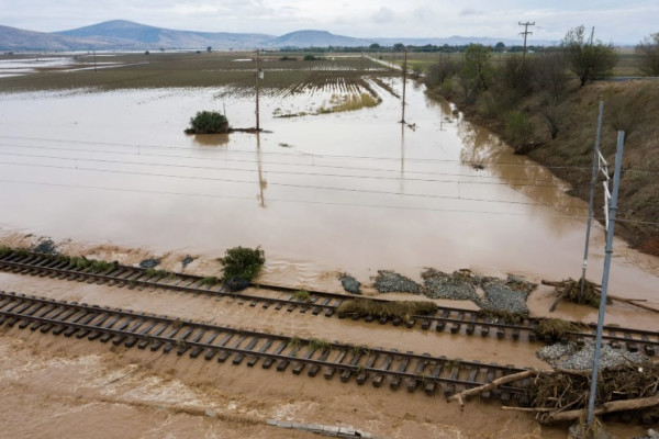 Hellenic Train: Αναστολή λεωφορειακών συνδέσεων λόγω υπερχείλισης του Πηνειού