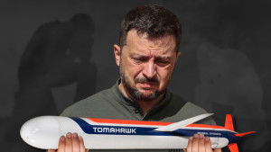 Κοροϊδία Μόσχας σε Ζαλένσκι: Φωτογραφία τον δείχνει να κρατά πύραυλο Tomahawk και να κλαίει
