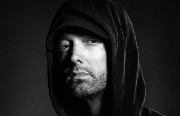 Ο Eminem έγινε 49 και αφηγείται τη ζωή του μέσα από 7 τραγούδια