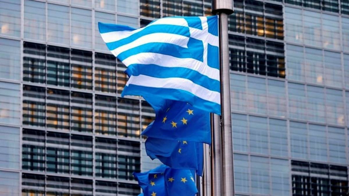 Έκθεση Κομισιόν: Υπερβολικές ανισορροπίες και καθυστερήσεις βασικών μεταρρυθμίσεων
