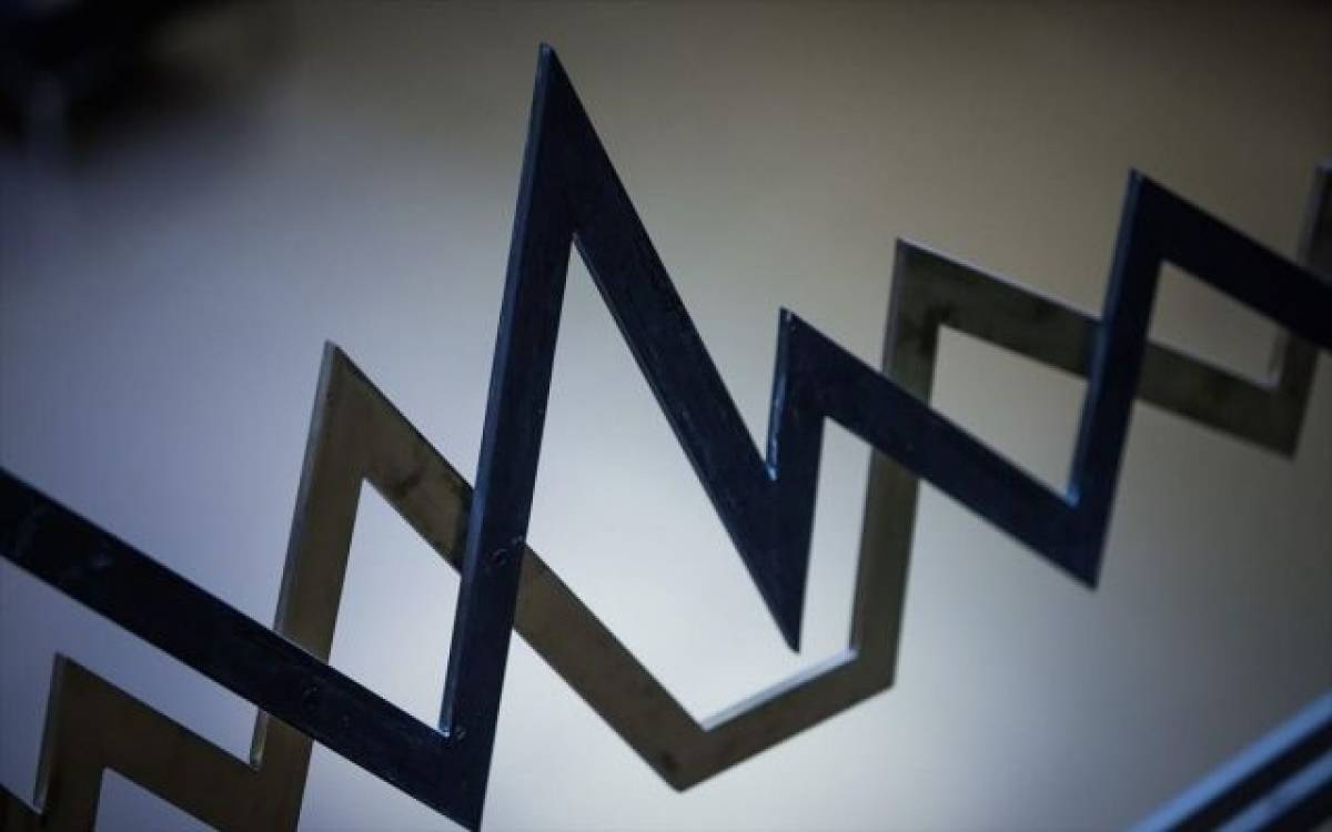 Αναζητούνται λευκοί ιππότες για τις 31 εισηγμένες της επιτήρησης