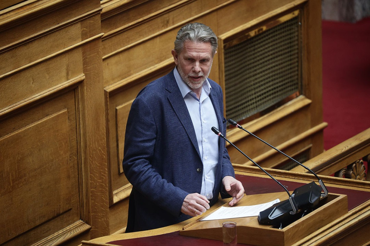 Γερουλάνος: Διαφθορά και γραφειοκρατία, σκοτώνουν την πρόοδο - Εκλογές τώρα
