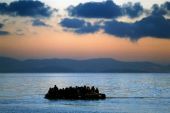 «Συναγερμός» στην Κάρπαθο: Ακυβέρνητη λέμβος-Μεταφέρει μετανάστες